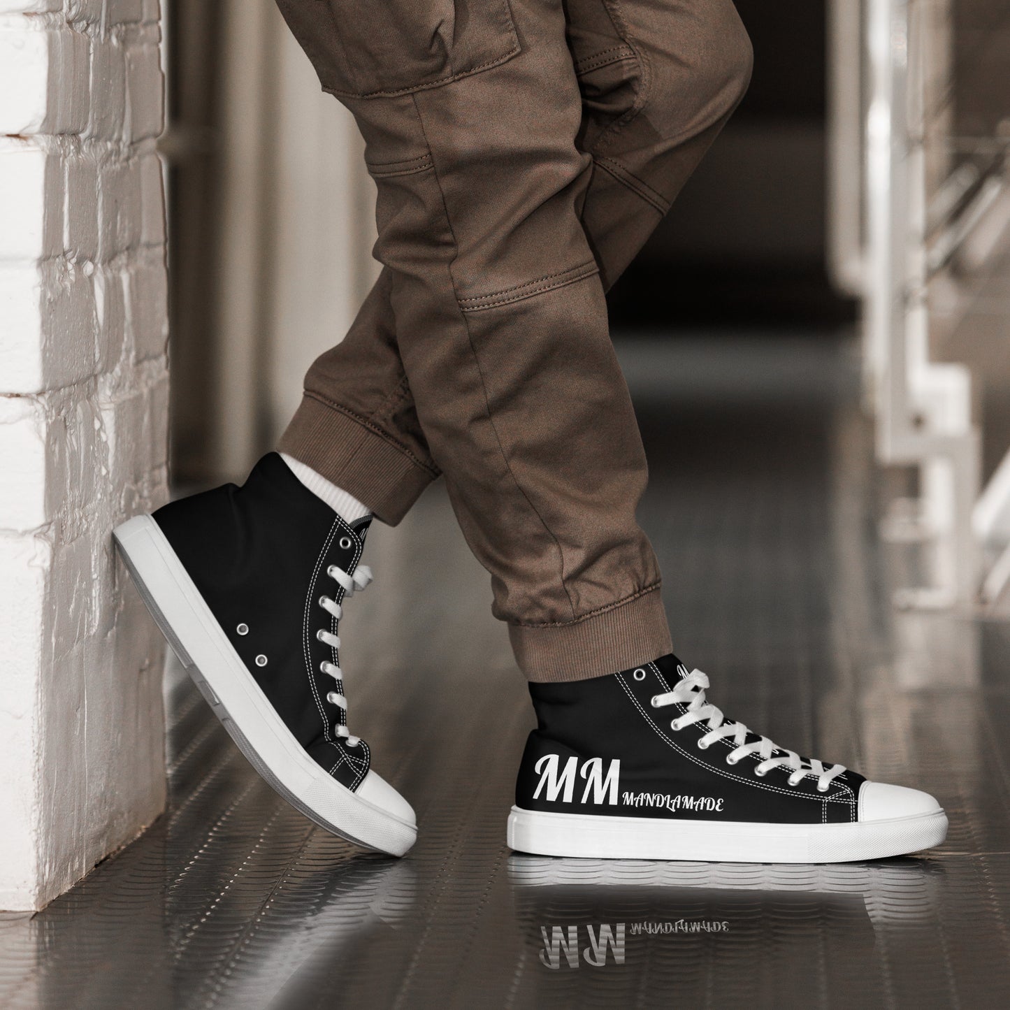 MM Men’s high top canvas shoes